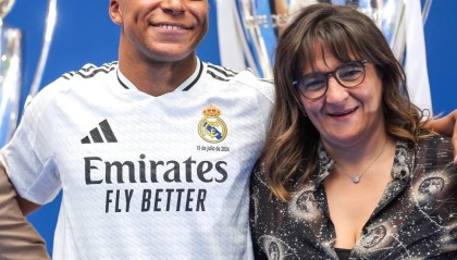 kaiyun平台-葡媒：姆巴佩30%年薪被皇马直接付给他的母亲，每年不低于450万欧